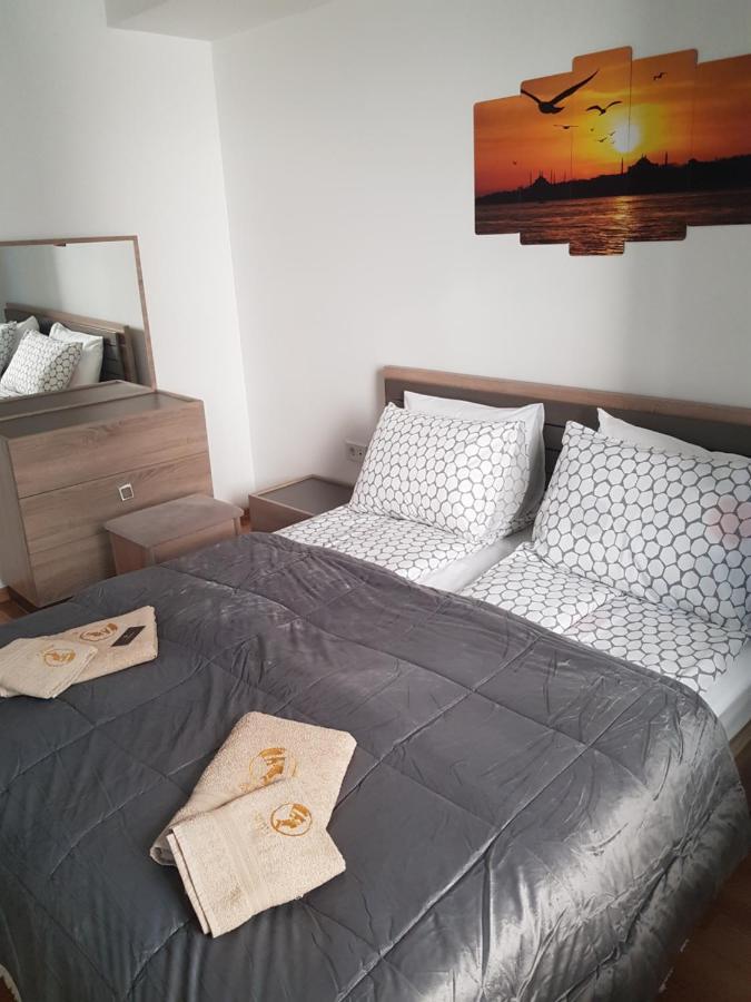 Luxury Apartment Nefertiti Szkopje Kültér fotó