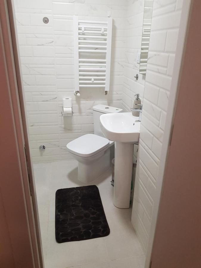 Luxury Apartment Nefertiti Szkopje Kültér fotó