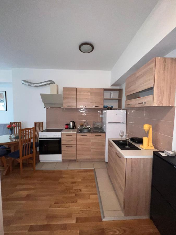 Luxury Apartment Nefertiti Szkopje Kültér fotó