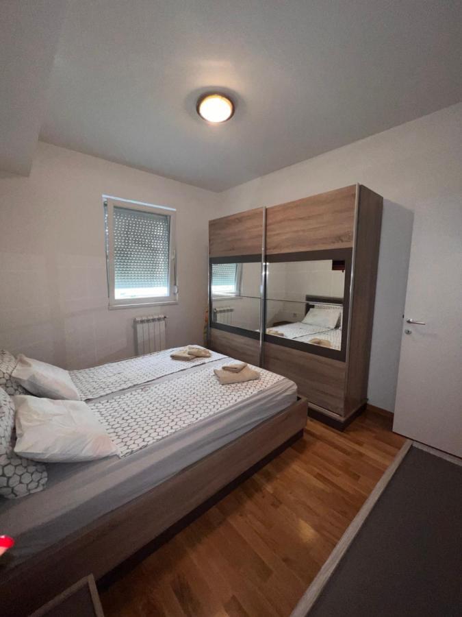 Luxury Apartment Nefertiti Szkopje Kültér fotó