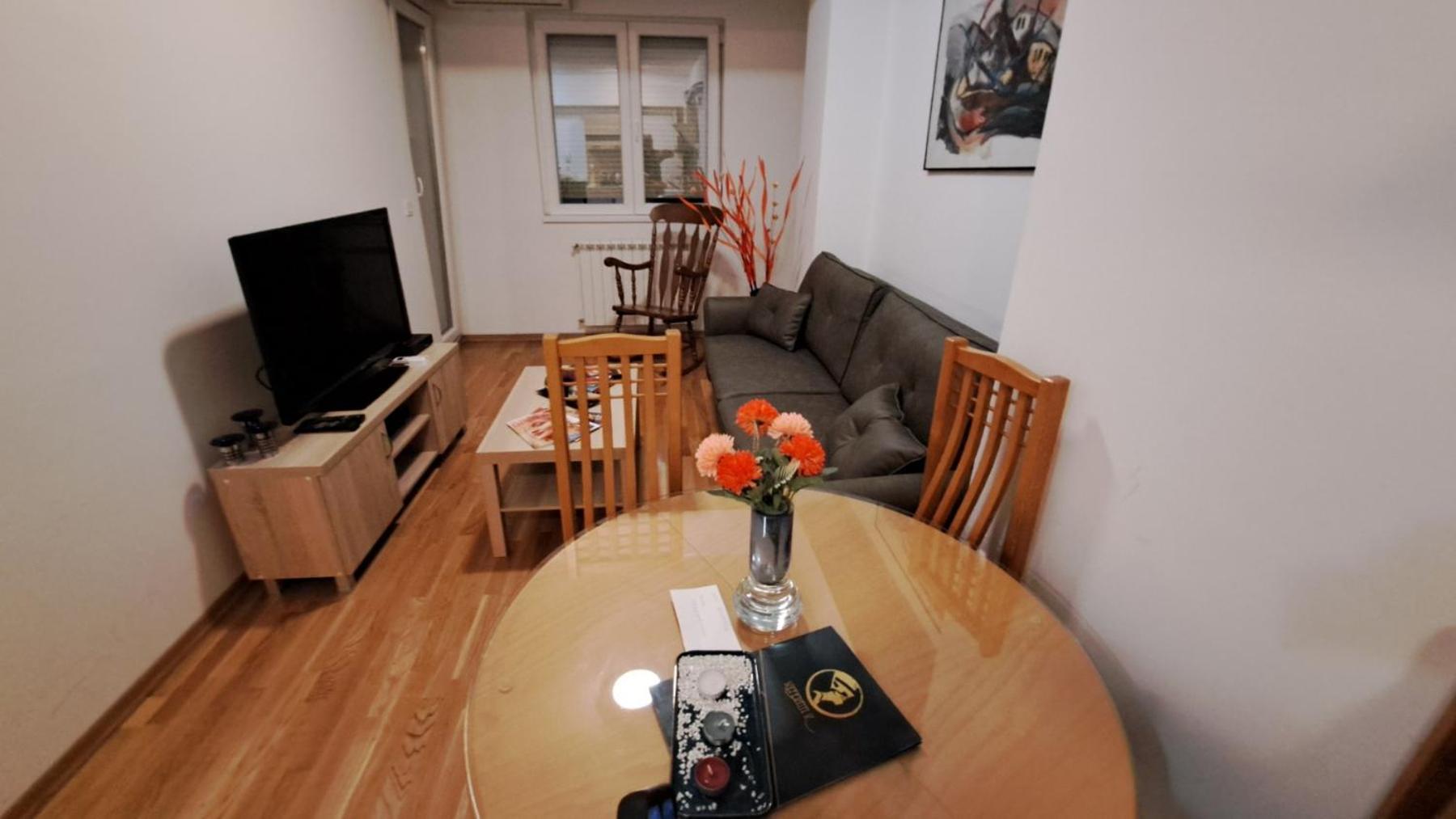Luxury Apartment Nefertiti Szkopje Kültér fotó